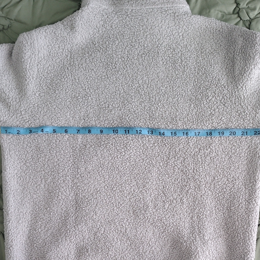 Patagonia Light Gray Fleece Jacket - Picture 7 of 10